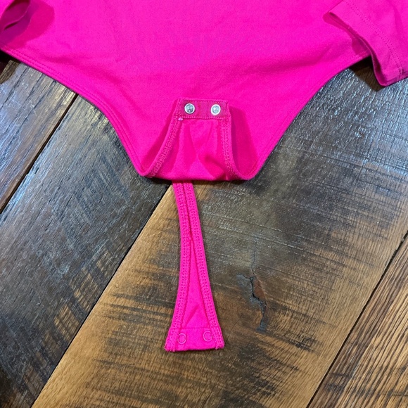 Babaton Contour Long Sleeve Square Neck Bodysuit Hot Pink Size M - Picture 6 of 10